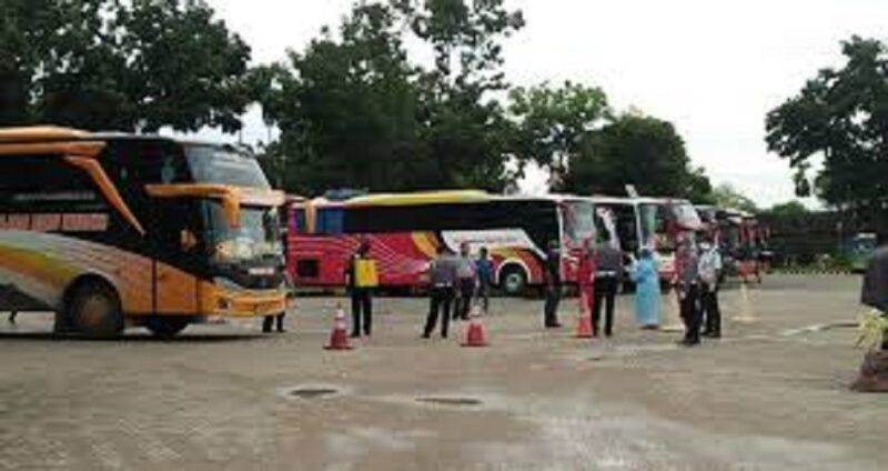 Ilustrasi Pekerja Indonesia asal Kerinci berangkat menjadi pejuang devisa