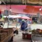 Aktivitas jual beli di salah satu pasar tradisional sarolangun