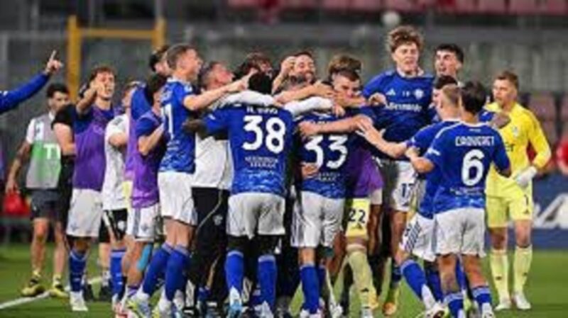 Como 1907 Lolos Liga Champions