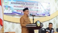 Bupati Sarolangun, H Hurmin saat memimpin kegiatan penandatanganan nota kesepakatan bersama Forum Koordinasi Pimpinan Daerah (Forkopimda) Sarolangun