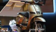 Penampilan nyentrik United C2000
