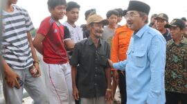 Bupati Anwar Sadat dan Kapolres Tinjau Langsung Pencarian Dua Korban Hilang di Sungai Landak