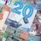 Dinar Kuwait salah sau mata uang yang nilai tukarnya lebih tinggi dri Dolar
