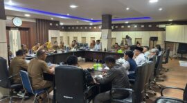 Suasana pertemuan Pemkab Merangin bersama Komisi II Pemkab Merangin bahas pembayaran gaji PPPK Paruh Waktu