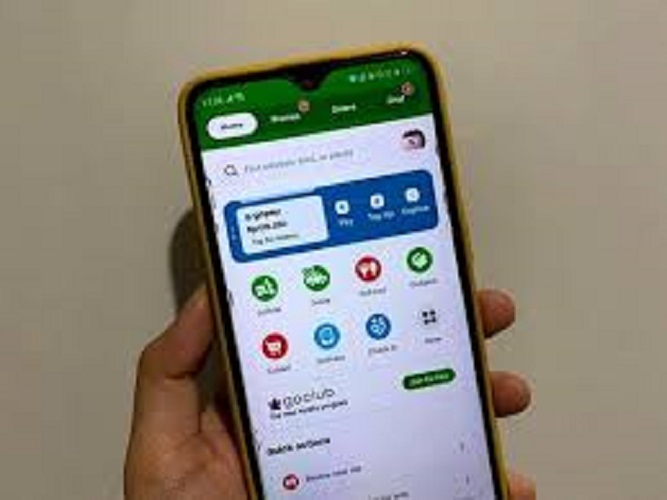 Ilustrasi biaya admin transaksi di Gopay