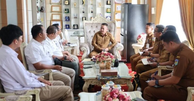Walikota Sungai Penuh, Alfin bertemu perwakilan BBTNKS bahas jalan Sungai Penuh-Tapan
