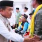 Gubernur Jambi, H Alharis saat melepas  CJH di Asrama Haji Kota Jambi
