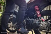 Ilustrasi memanaskan mesin motor