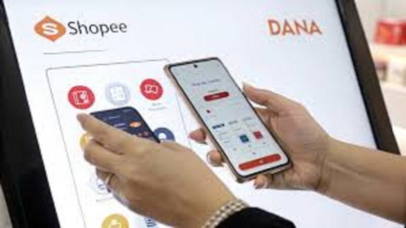 Ilustrasi cara bayar shopee pakai DANA