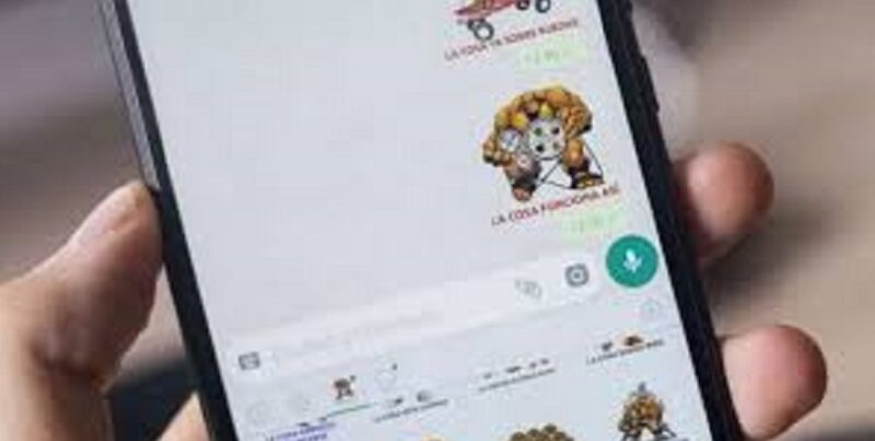 Ilustrasi cara membuat stiker whatsapp di Iphone