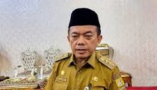Gubernur Jambi, H Alharis