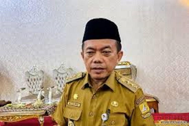 Gubernur Jambi, H Alharis