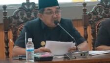 Foto Bupati Tanjung Jabung Barat, Anwar Sadat
