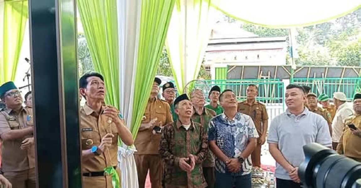 Bupati Batang Hari Muhammad Fadhil Arief secara resmi dibuka Koperasi Sawit Danau Bangko