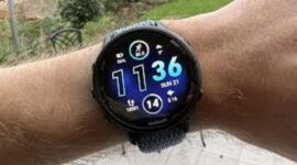 Tampilan smartwatch Garmin Forerunner 970