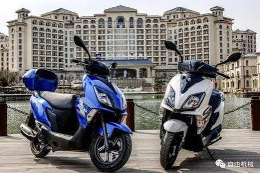 Tampilan Suzuki UY 125