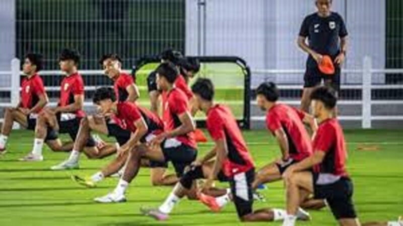 Timnas Indonesia saat menjalani sesi latihan. (Sumber/Google)