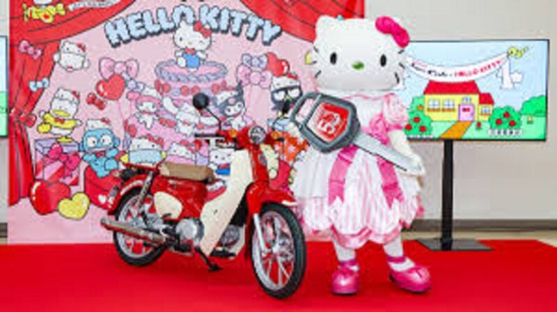 Tampilan Honda Super Cub x Hello Kitty