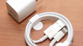 Ilustrasi Cara membedakan charger iPhone original dan palsu
