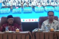 Wakil Walikota Sungai Penuh, Azhar Hamzah dan Kepala BKPSDM Sungai Penuh, Affan saat memimpin kegiatan Penutupan Latsar CPNS Sungai Penuh