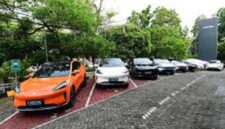 Ilustrasi cara hemat daya mobil listrik