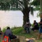Upaya tim Basarnas terus mencari pemancing yang dikabarkan hilang di sungai batang hari