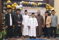 Foto Dua siswa SD Lukmanul Hakim peraih nilai TKA tertinggi bersama gurunya