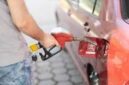 Ilustrasi terisi Solar ke Mobil Bensin