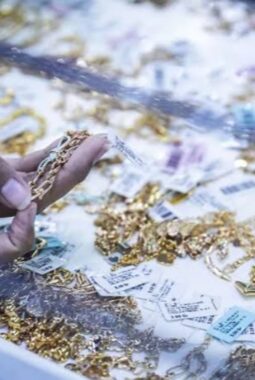 Harga Emas Hari Ini Menguat, Emas Perhiasan 24 Karat Naik! Simak Daftar Harga Lengkap Semua Kadar