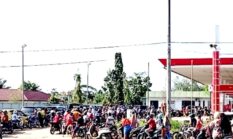 Pertalite Langka? Antrean Panjang di SPBU Kota Jambi Bikin Pengendara Menunggu hingga 30 Menit