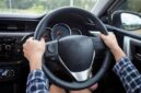 Ilustrasi sejarah setir mobil berada di sebelah kanan