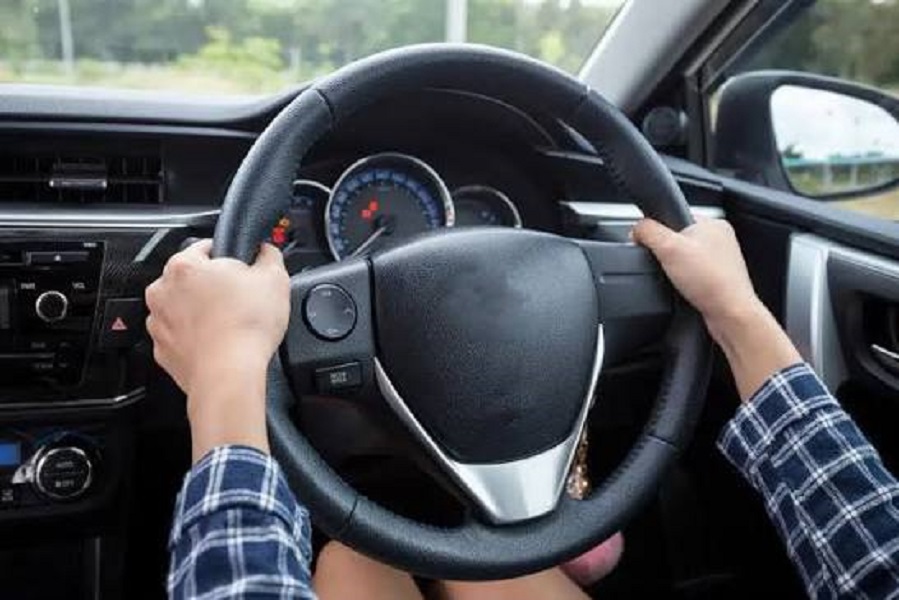 Ilustrasi sejarah setir mobil berada di sebelah kanan