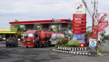 Ilustrasi Heboh Isu beli Pertalite wajib lunas pajak kendaraan