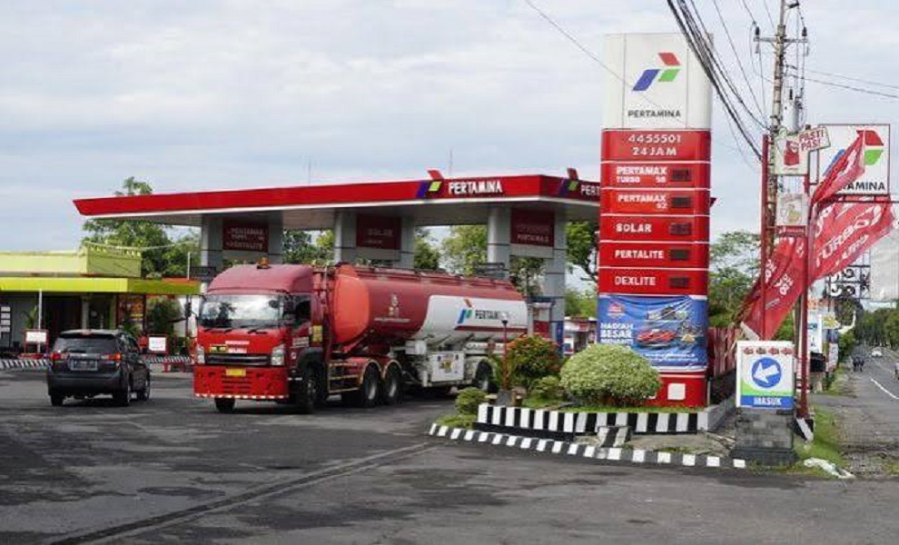 Ilustrasi Heboh Isu beli Pertalite wajib lunas pajak kendaraan