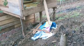 Tampak pondok milik warga Sungai Abu Rusak dibobol beruang