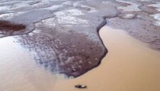Tampak kondisi sungai batang hari yang kian menghering