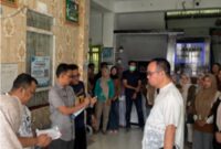 Kepala BKPSDM Sungai Penuh, Affan beserta jajaran saat menggelar sidak disalah satu OPD di Sungai Penuh