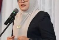 Bupati Tanjab timur, Hj. Dillah Hikmah Sari, S.T