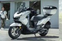 Penampakan Honda NWT150