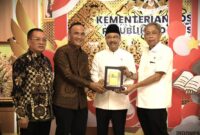 Bupati Sarolangun, H Hurmin Temui Mensos Gus Ipul