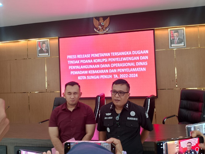 Pers Release terkait pengembalian uang temuan dari Kades Tanjung Tanah ke Kejari Sungai Penuh