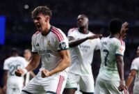 Selebrasi ppemain real madrid kemenangan atas espanyol 2-1