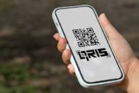 Ilustrasi transaksi menggunakan QRIS