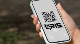 Ilustrasi transaksi menggunakan QRIS