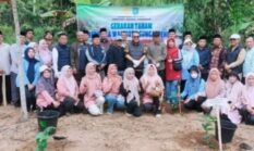 Wako Alfin Salurkan 219 Ribu Bibit Kopi ke 11 Kelompok Tani Renah Kayu Embun, Dorong Ekonomi Petani Sungai Penuh