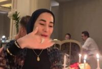 Erin Anthony dalam unggahan yang dikaitkan dengan akun Instagram @erintrygina