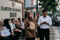 Ilustrasi tenaga PPPK Paruh Waktu Menanti Kepastian Status