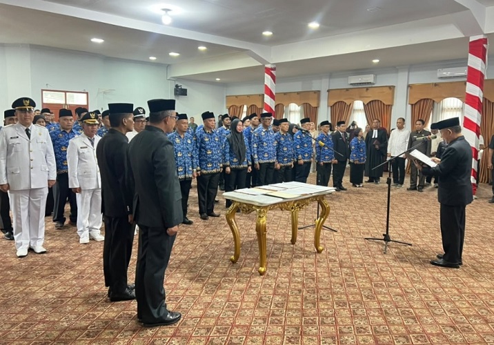 Prosesi pelantikan Pejabat Merangin