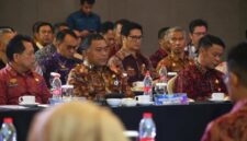 Sekretaris Daerah Kabupaten Muaro Jambi, Budhi Hartono, S.Sos., M.T., menghadiri High Level Meeting (HLM) Tim Pengendalian Inflasi Daerah (TPID) Provinsi Jambi Semester II Tahun 2026 di Swiss-Belhotel Jambi,